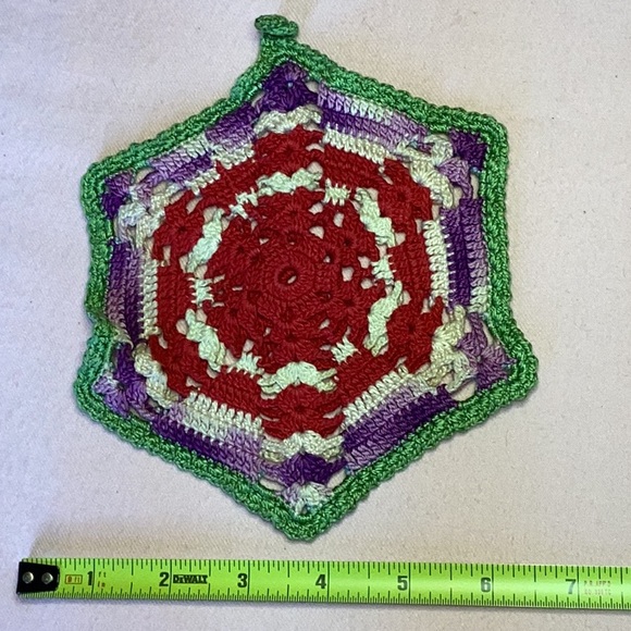 FINAL SALE PRICE 6 Pc Vintage Crocheted Doily Set - Picture 2 of 10